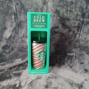 Starbuck Limited Edition Christmas Cup Gift Set  NEW IN BOX